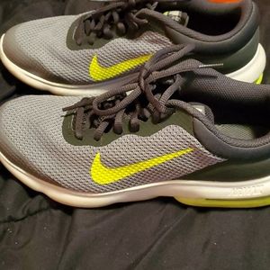 Nike Air Max Advantage (gs) cool grey